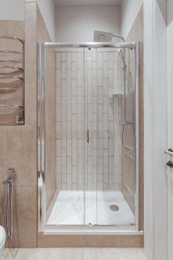 New! Luxury Apartment In The Center Of Odessa Overlooking Deribasovskaya Str. Low Price! Exteriér fotografie