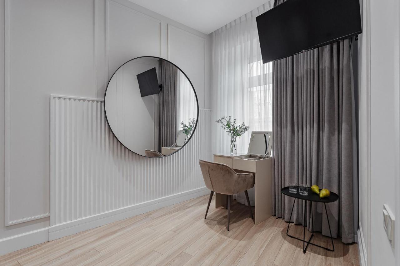 New! Luxury Apartment In The Center Of Odessa Overlooking Deribasovskaya Str. Low Price! Exteriér fotografie